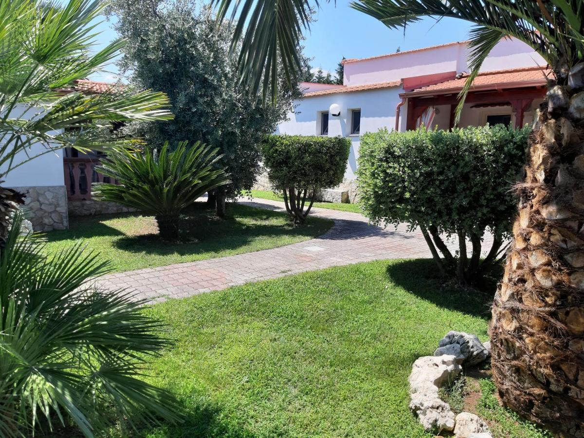 Villa La Piana Peschici Eksteriør billede